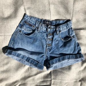 VINTAGE L.E.I Mid-Rise Denim Shorts
